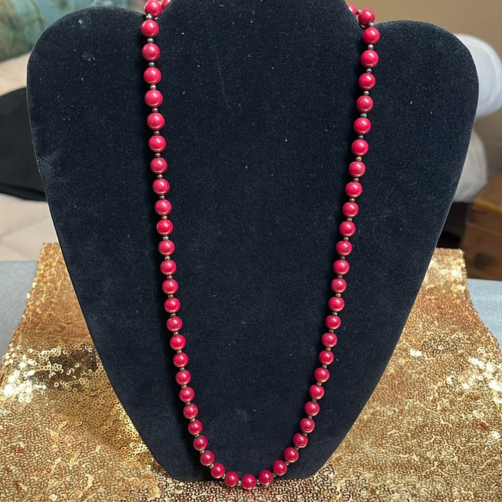 Vintage Red Bead Nexklace